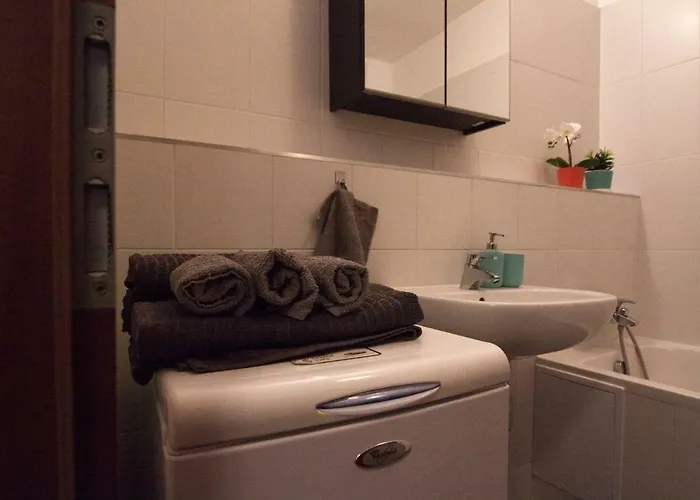 Juls Next To Football And Hockey Stadium Διαμέρισμα *