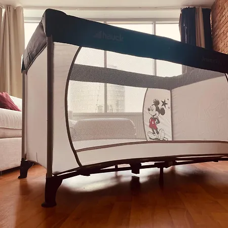 아파트 Juls Next To Football And Hockey Stadium *